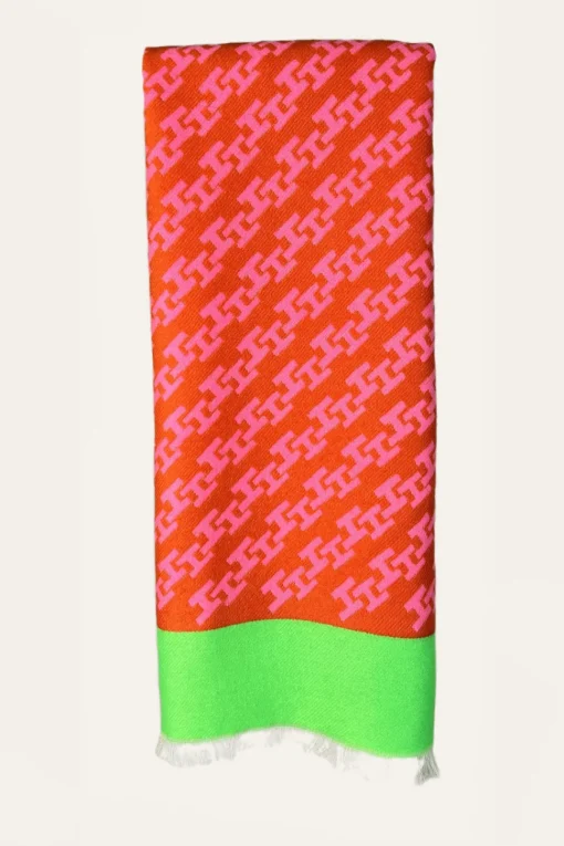 Gemusterter Strickschal "Hermesos"